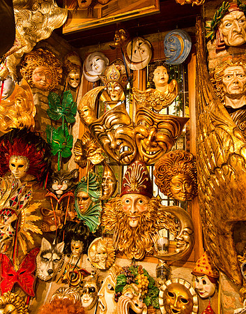 Tragicomica Mask Shop