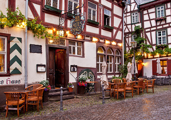 Outdoor Cafe - Bacharach