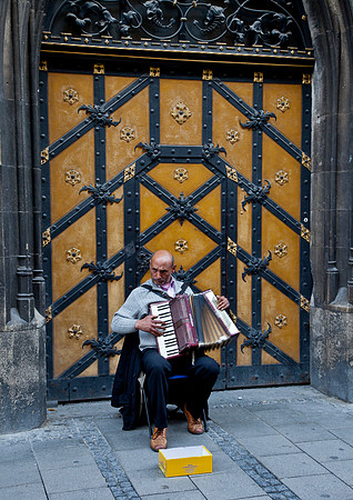 Street Musician - Munich