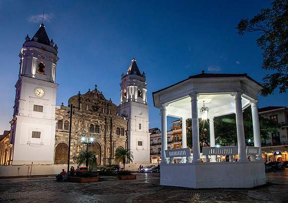 Catedral Santa Maria la Antigua - Casco Viejo (Old Town)