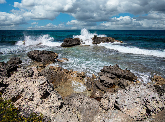 Coastal Rocks & Surf - Isla Mujeres