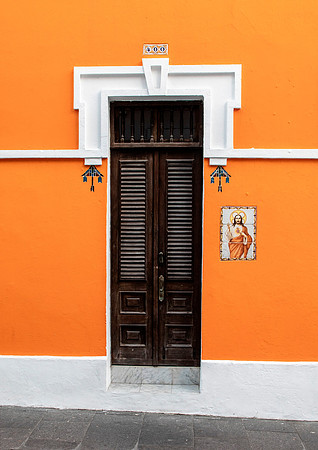 Doorway - Casa Naranja