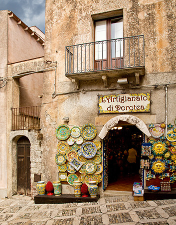 Dorothy's Ceramic Shop - Erice