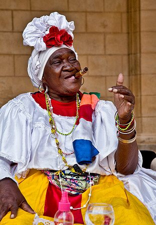 "Cigar Lady" - Havana