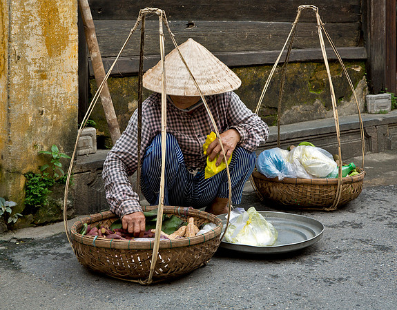 Setting up the Kitchen - Hoi An