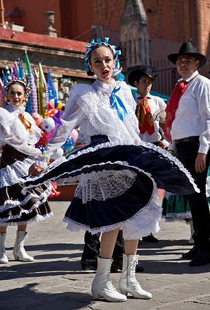 Traditional Dancers - Central Plaza
