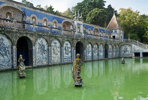 Garden Pool - Palacio Fronteira