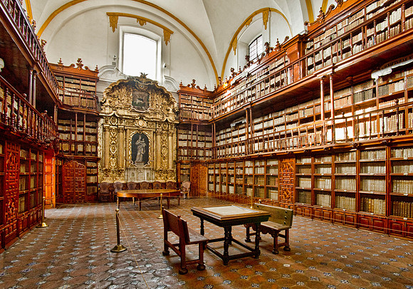 Palafoxiana - Puebla (oldest library in the Americas)