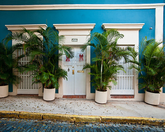 Casa Azul y Blanco - Old San Juan