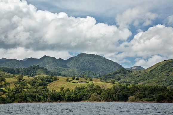 Lago Arenal - Costa Rican Highlands