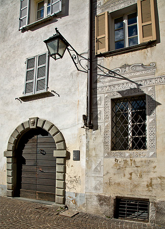 Faded Façade - Chiavenna