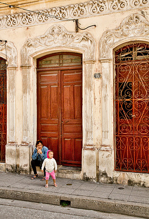 Mom & Toddler - Camaguey
